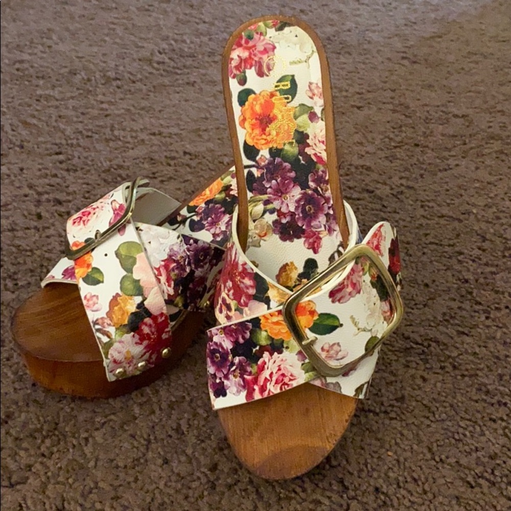 Wooden slip ins